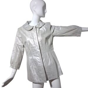 Revue Silver Leather Womens size Medium Luxury Career Casual Button‎ Prep Jacket